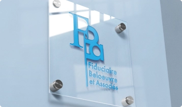 Plaque signalétique du cabinet Fiduciaire Beloeuvre et Associés, représentant une adresse professionnelle pour domiciliation d’entreprise.